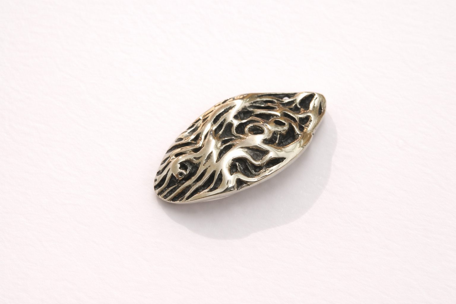 Broche