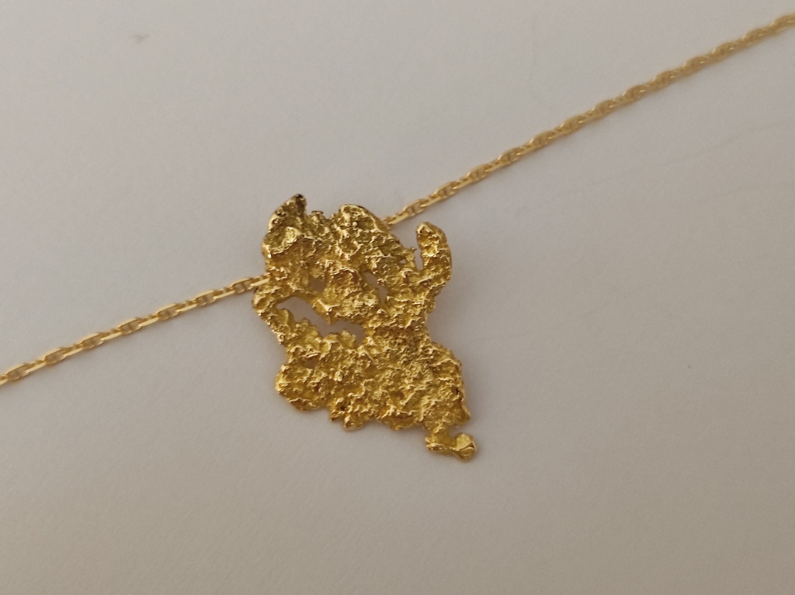 Colgante oro